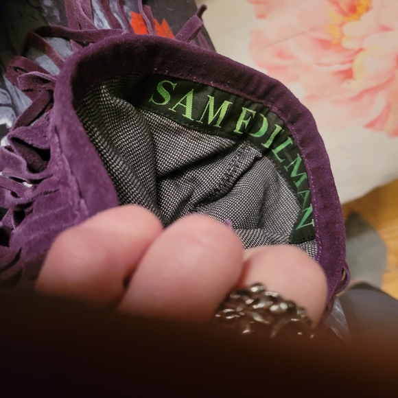 Boots - Picture 3 of 4